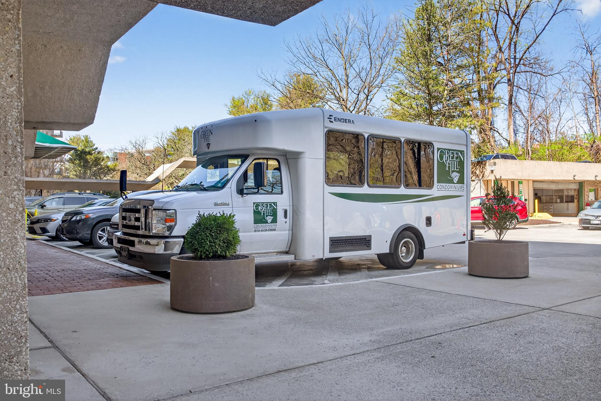 GREEN HILL - Residential