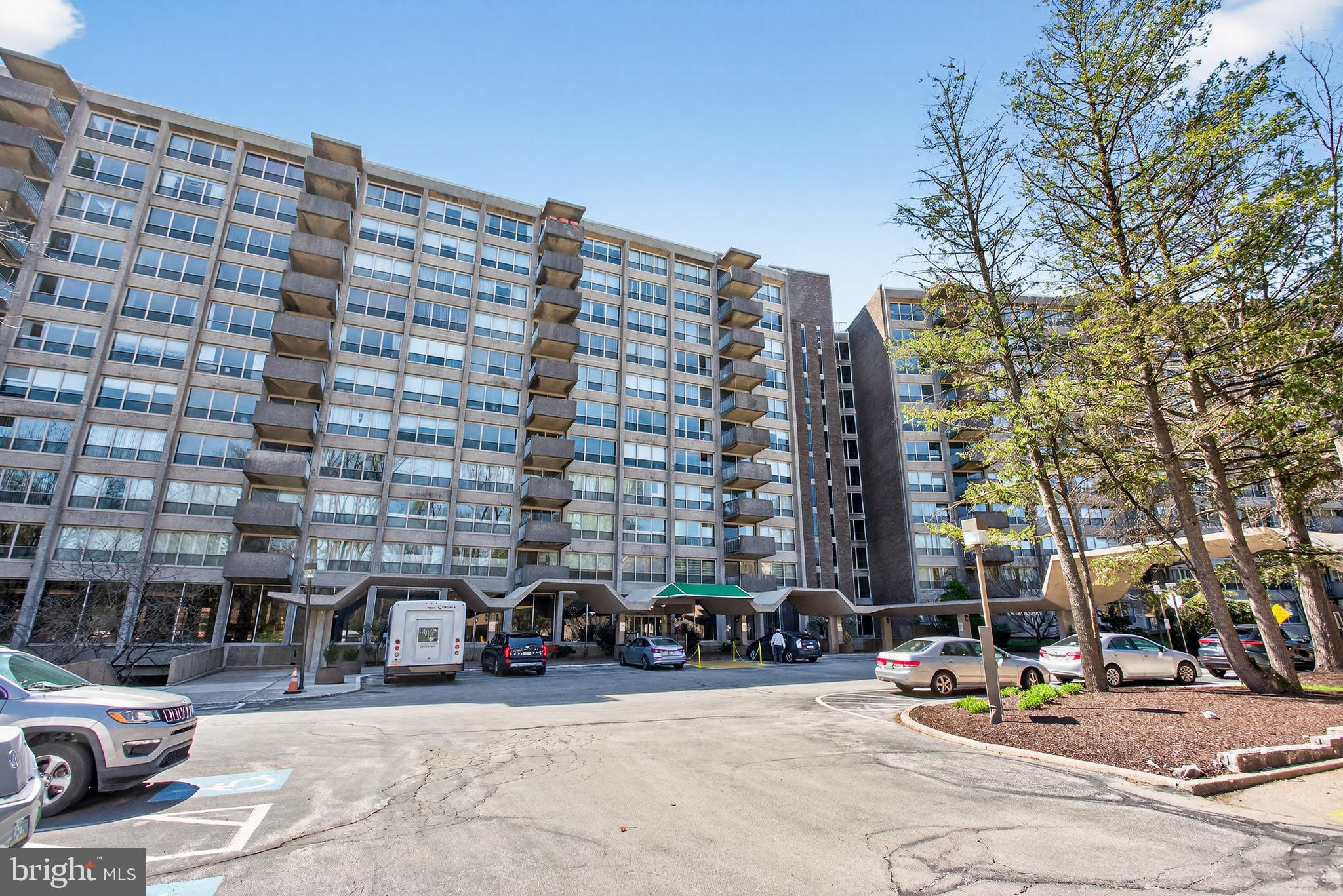 GREEN HILL - Residential