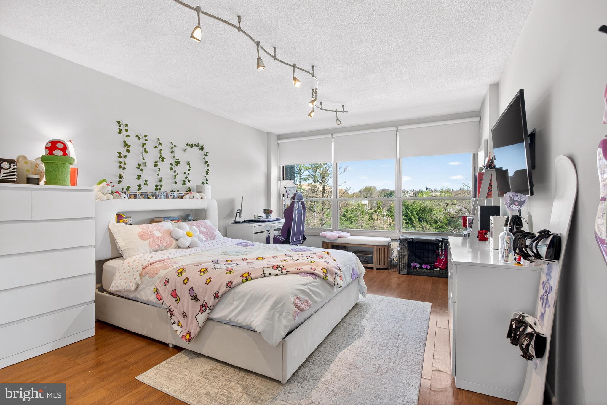 GREEN HILL - Residential