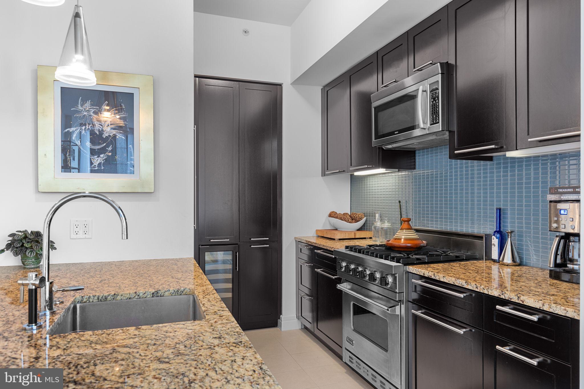 PENN SQUARE - Residential