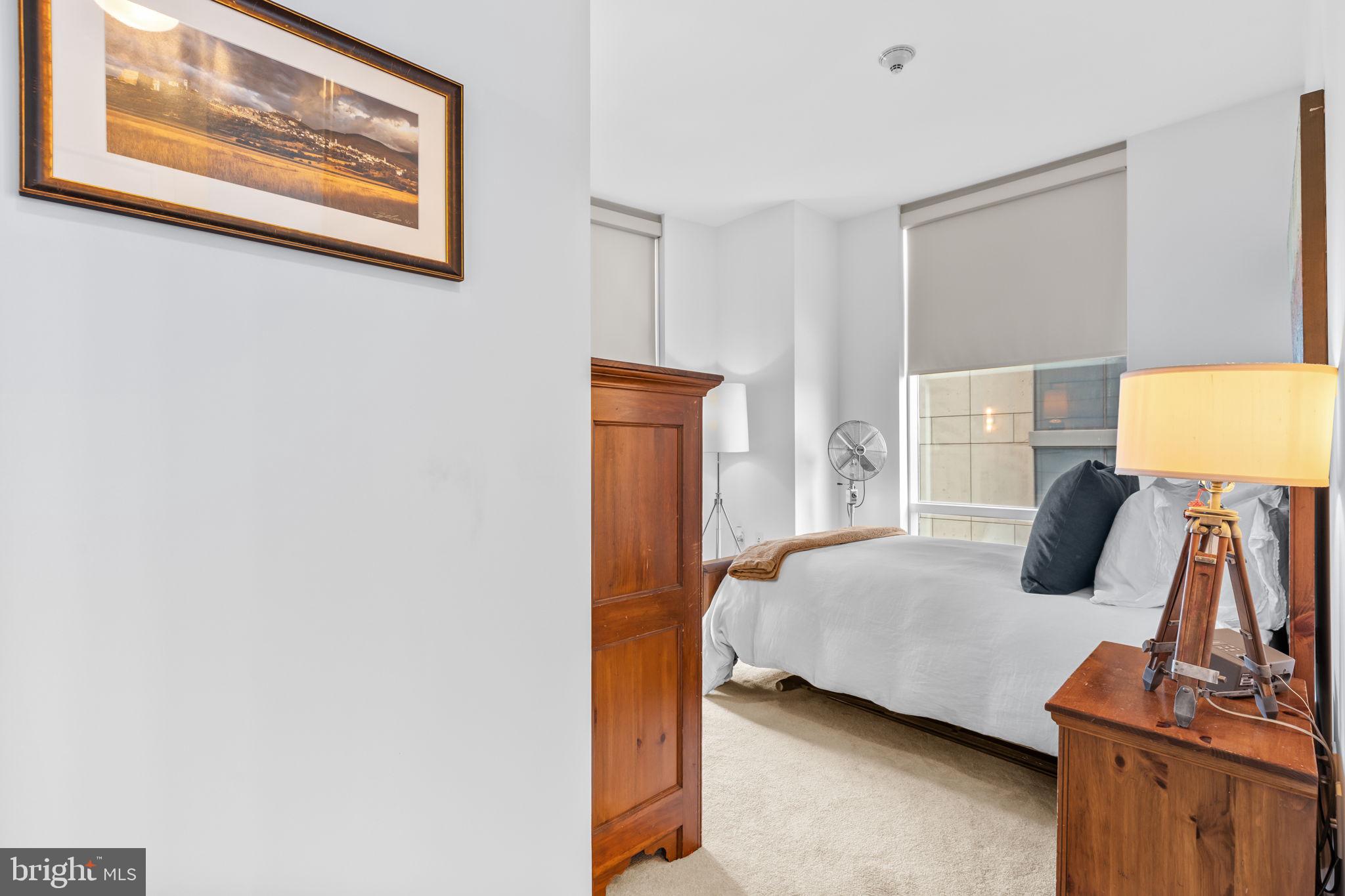 PENN SQUARE - Residential