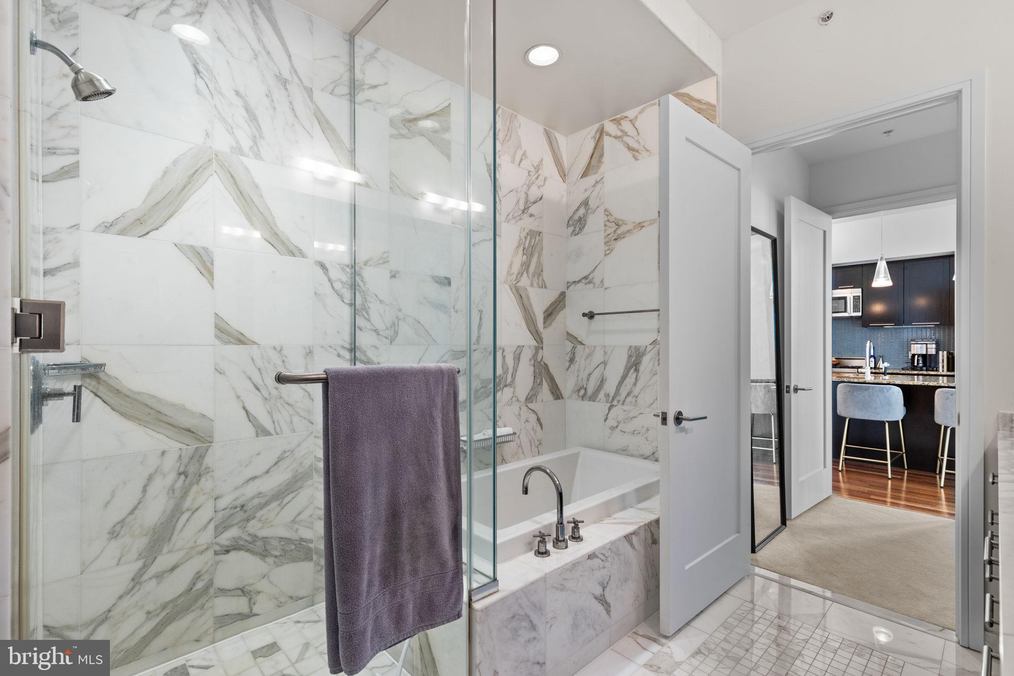 PENN SQUARE - Residential