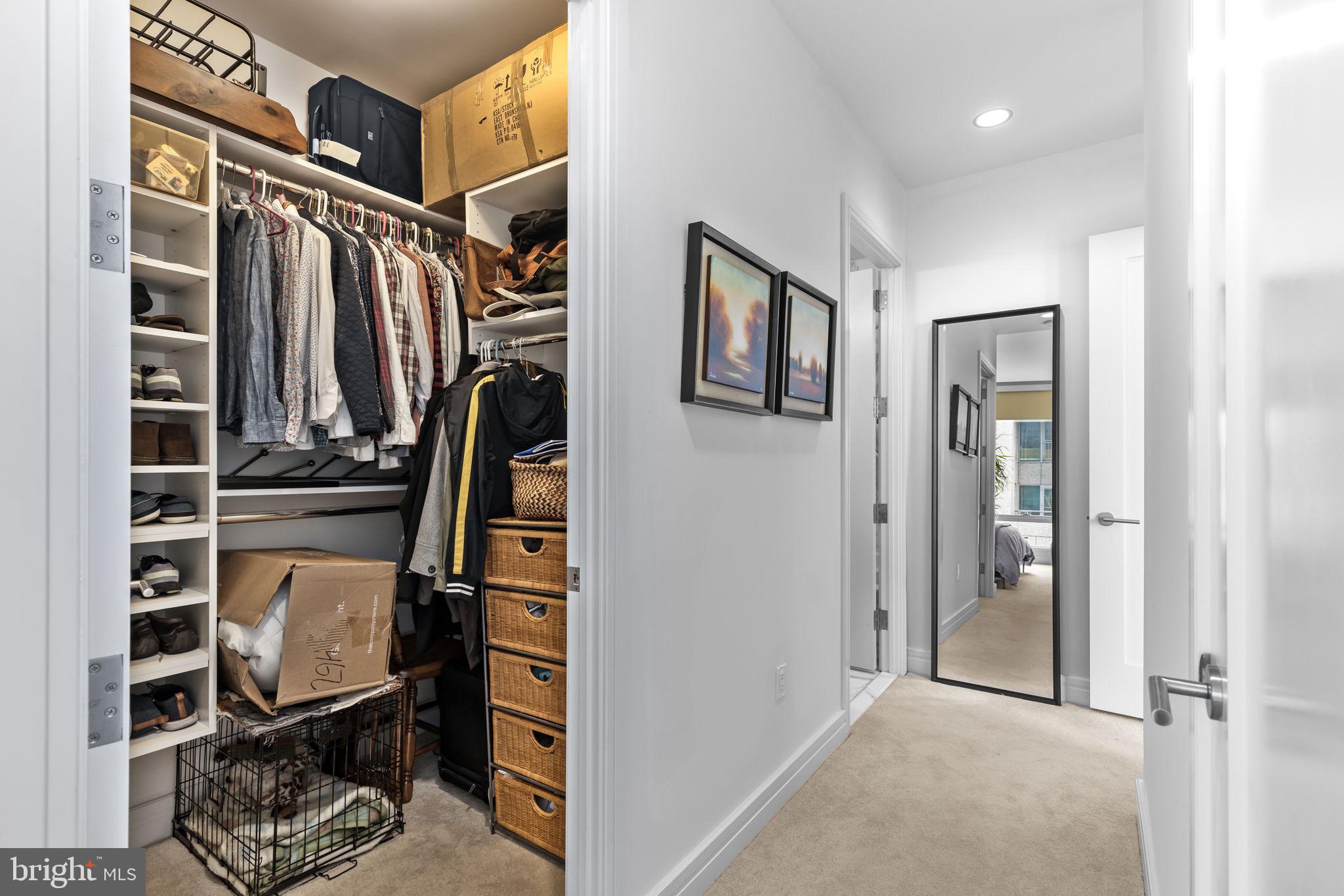 PENN SQUARE - Residential