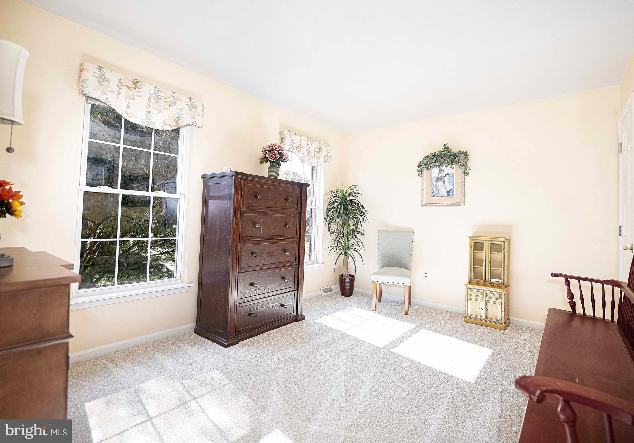 AMYCLAE EAST - Residential