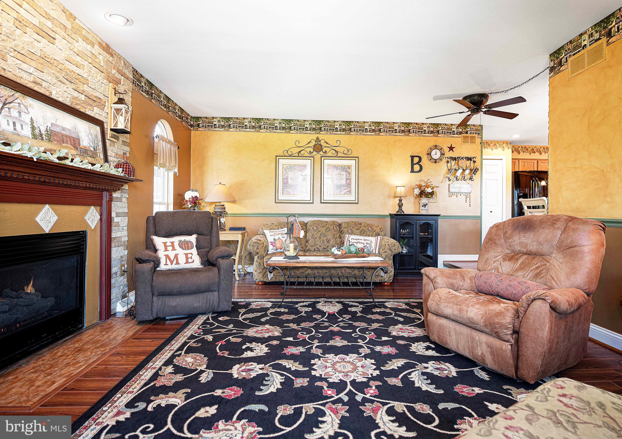 AMYCLAE EAST - Residential