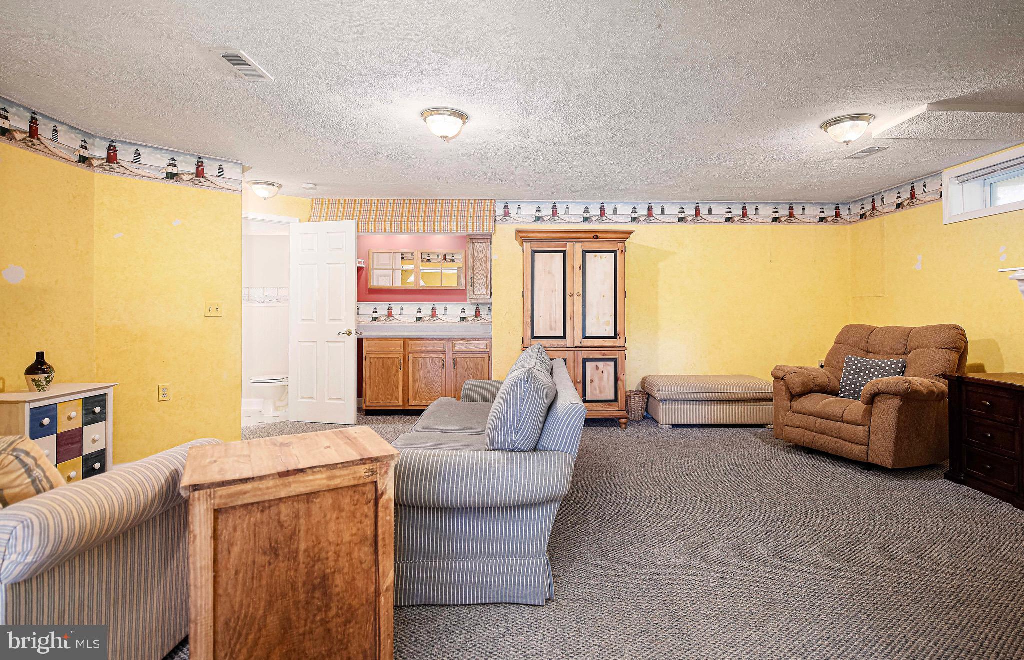 AMYCLAE EAST - Residential