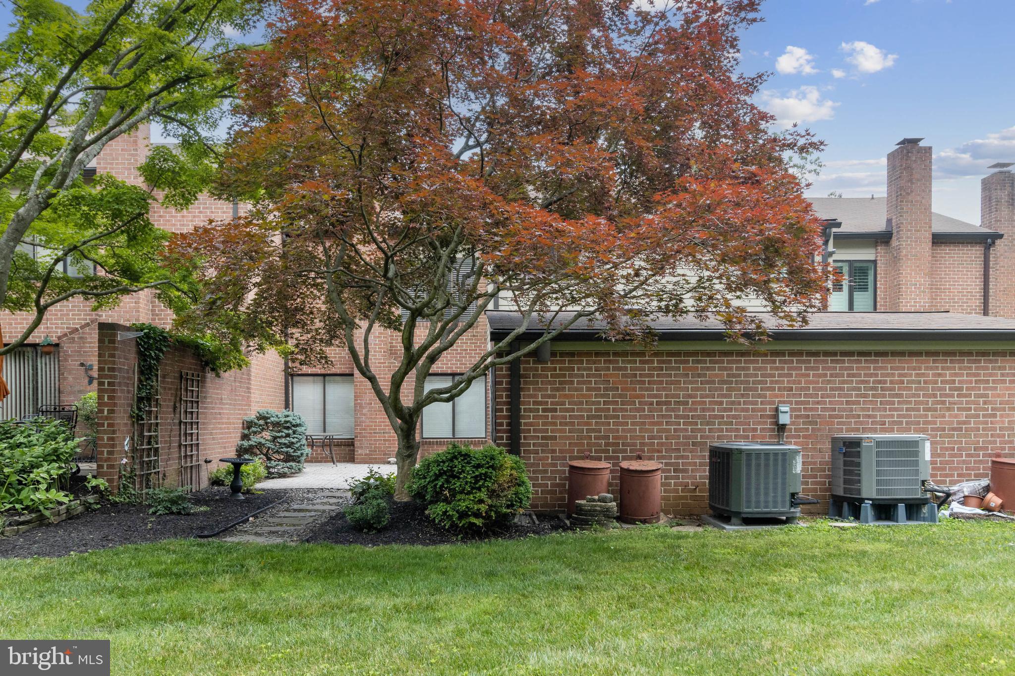 OAKHAMPTON - Residential