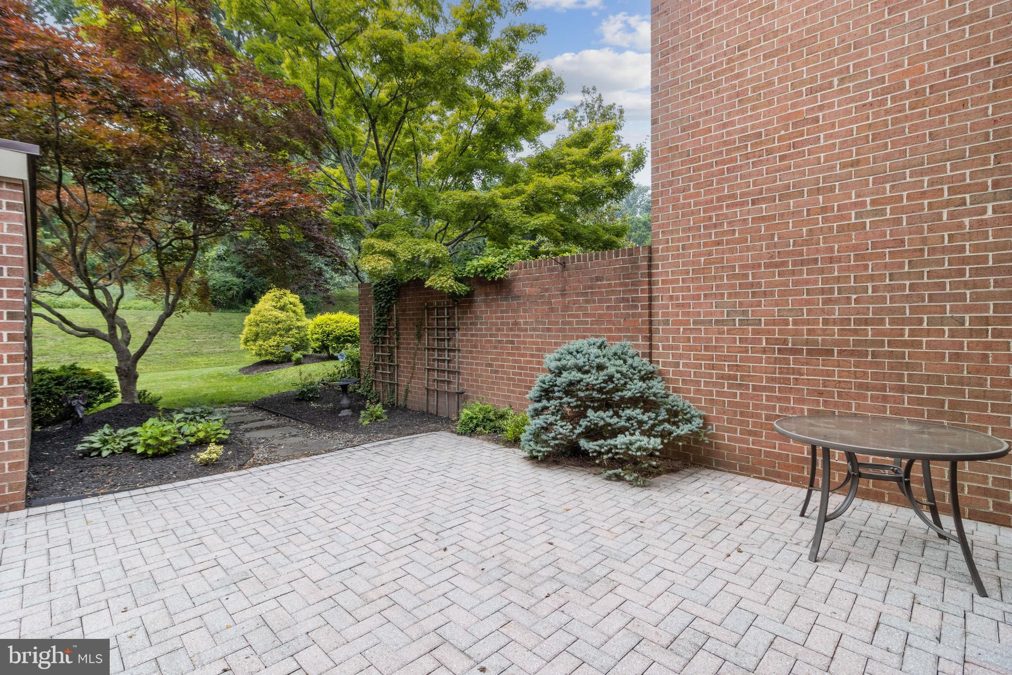 OAKHAMPTON - Residential