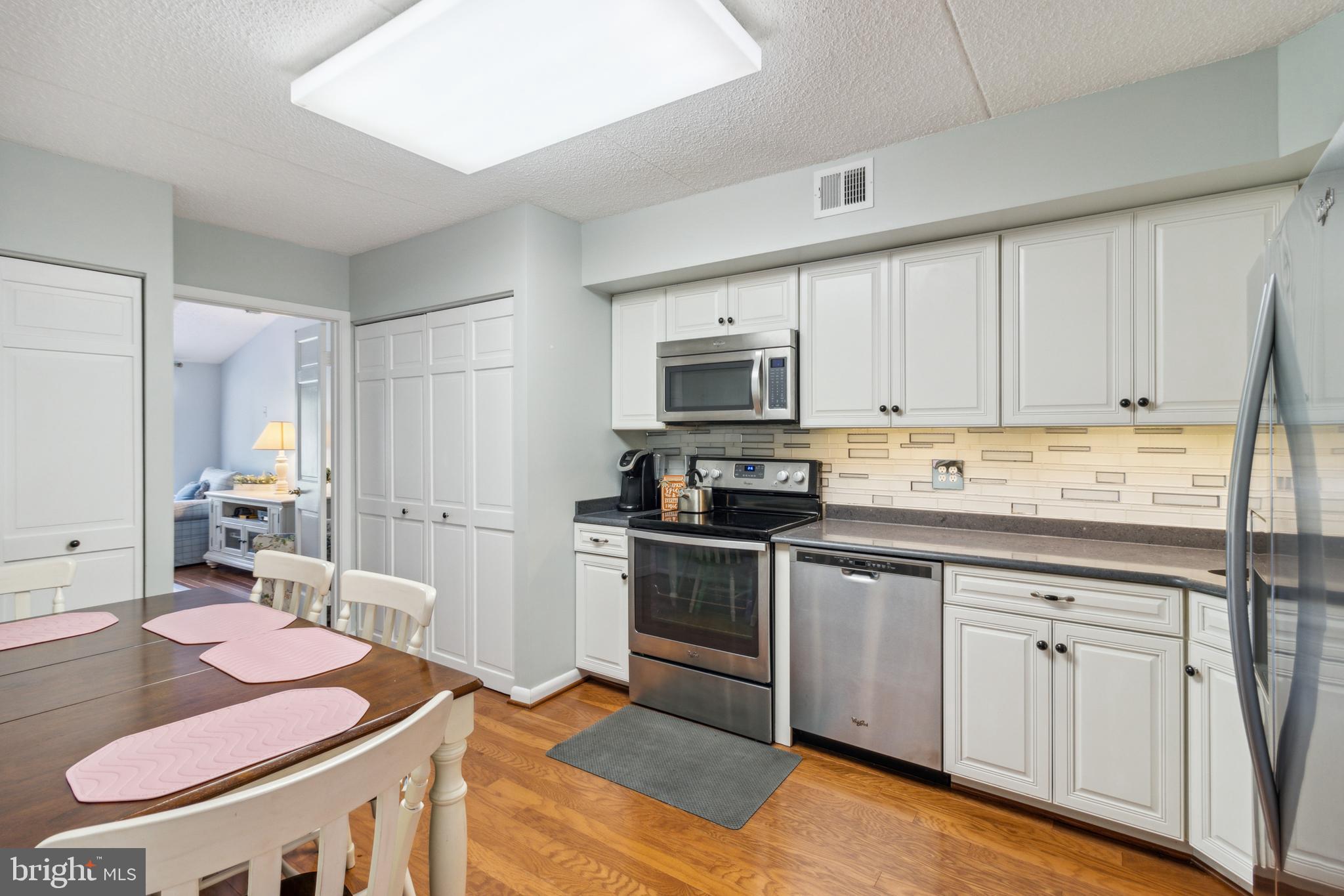 OAKHAMPTON - Residential