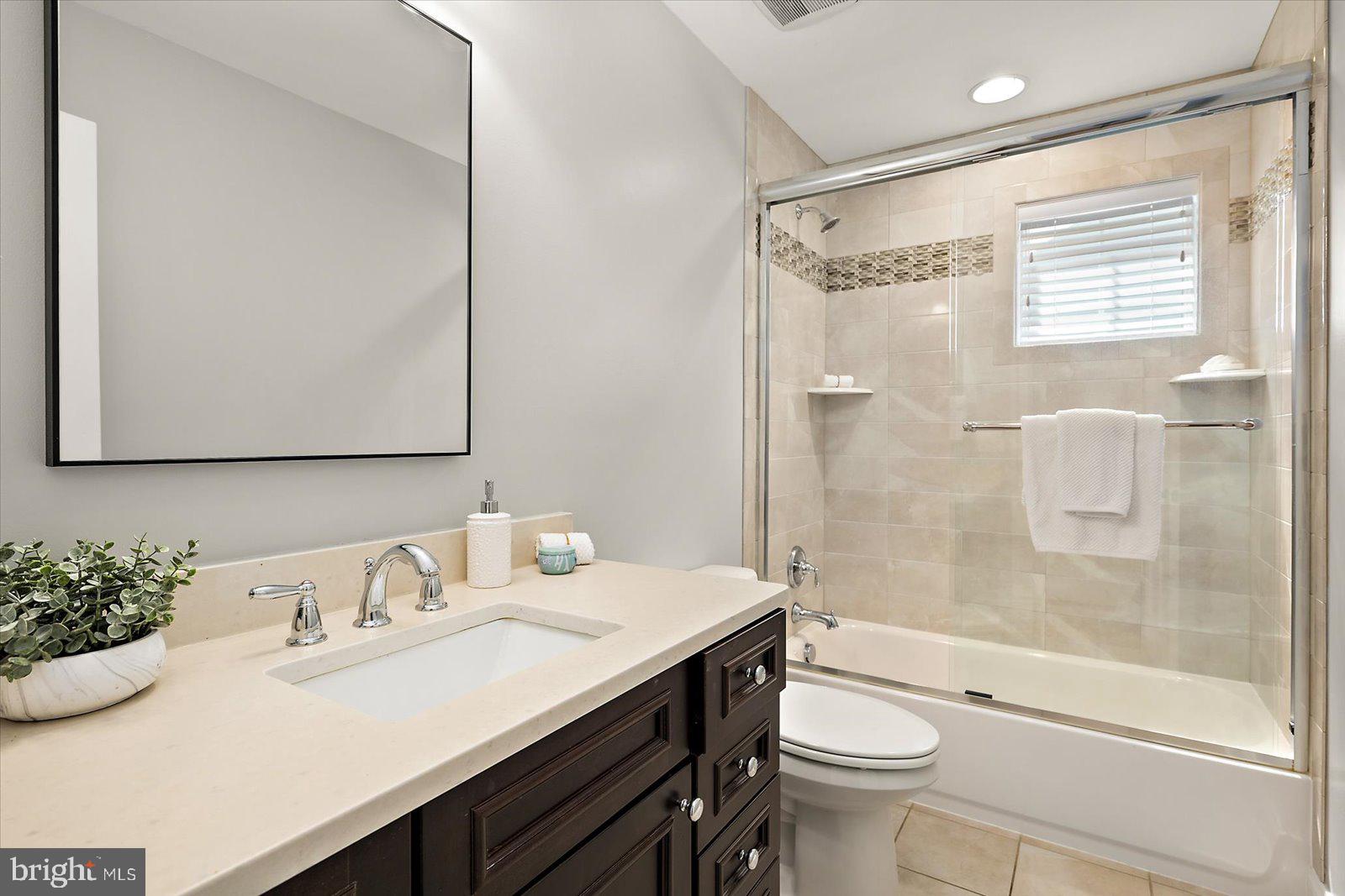 EASTPORT - Residential