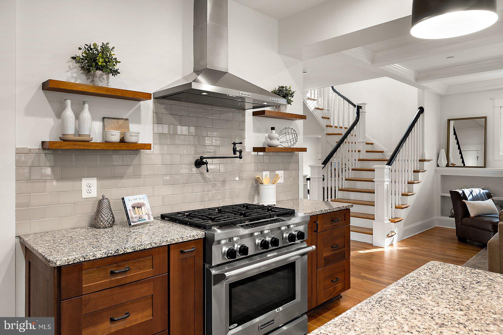 EASTPORT - Residential