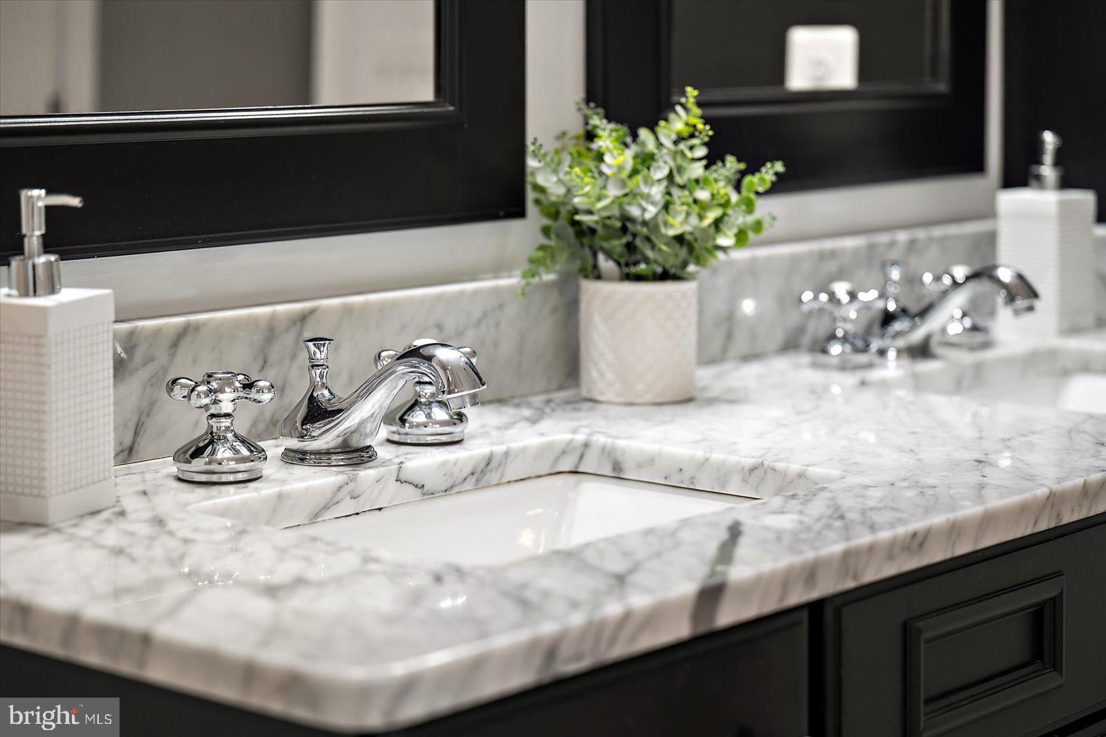 EASTPORT - Residential