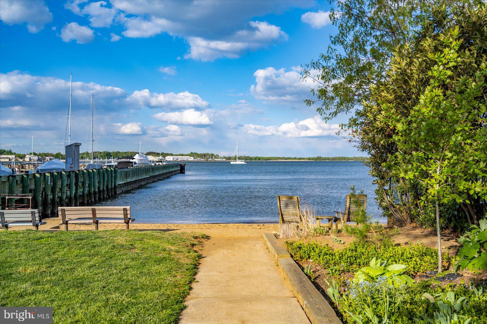 EASTPORT - Residential