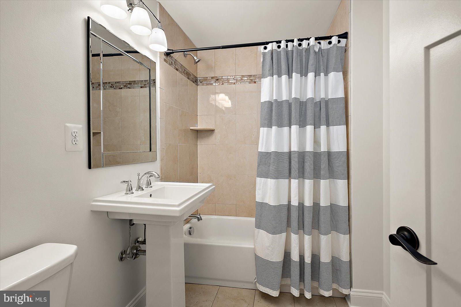 EASTPORT - Residential