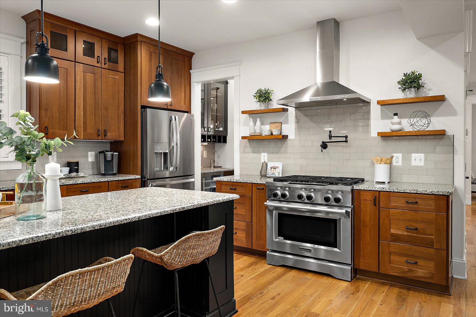 EASTPORT - Residential