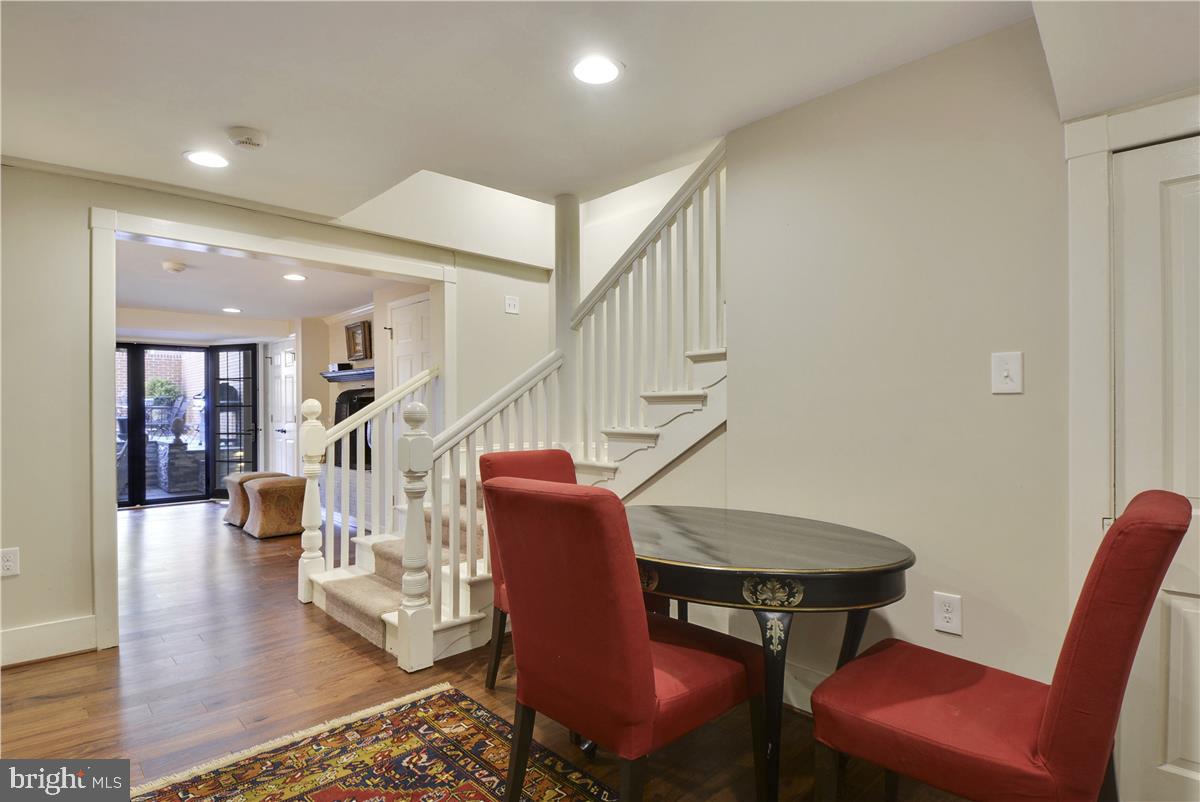 MOUNT VERNON PLACE HISTORIC DISTRICT - Residential