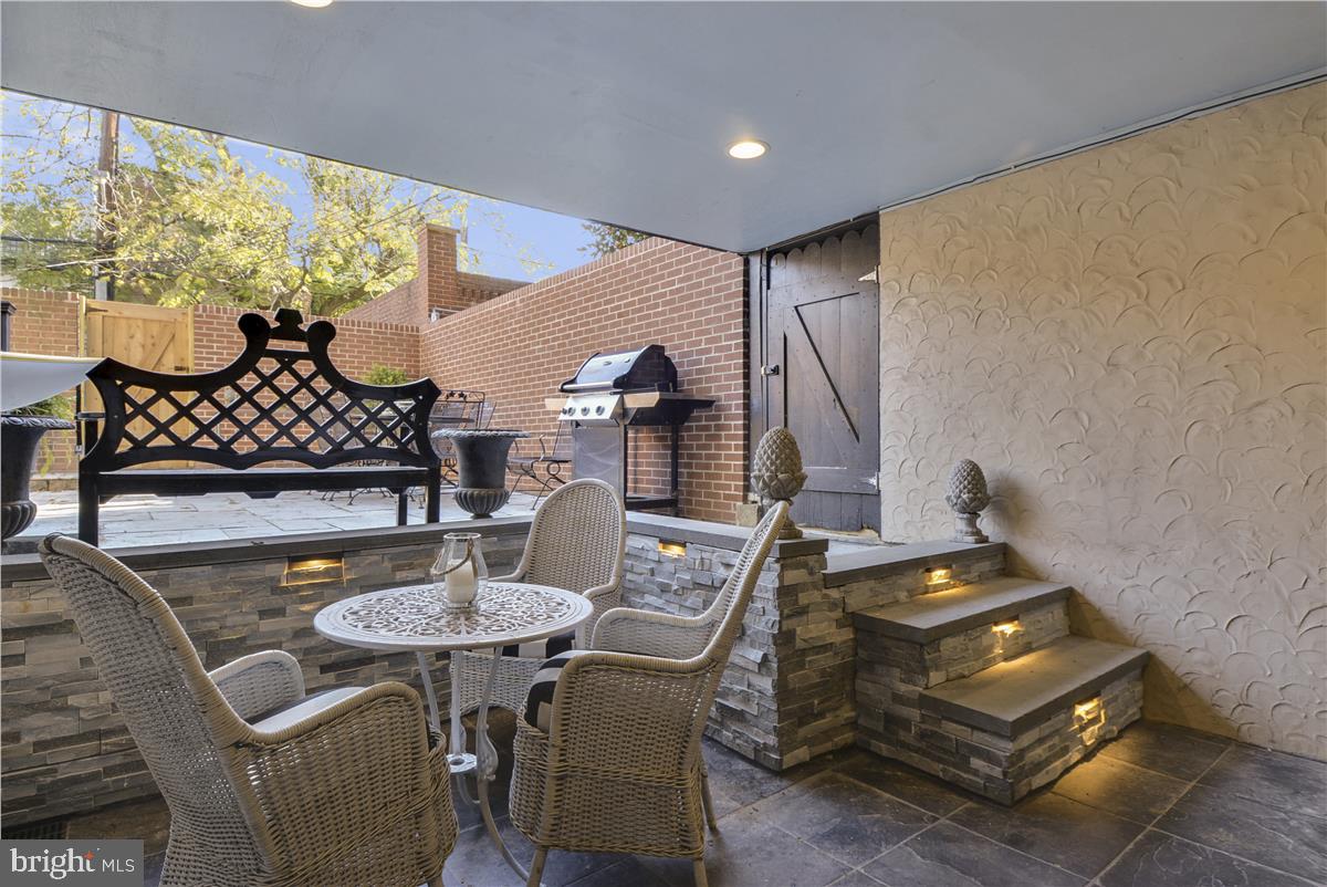 MOUNT VERNON PLACE HISTORIC DISTRICT - Residential