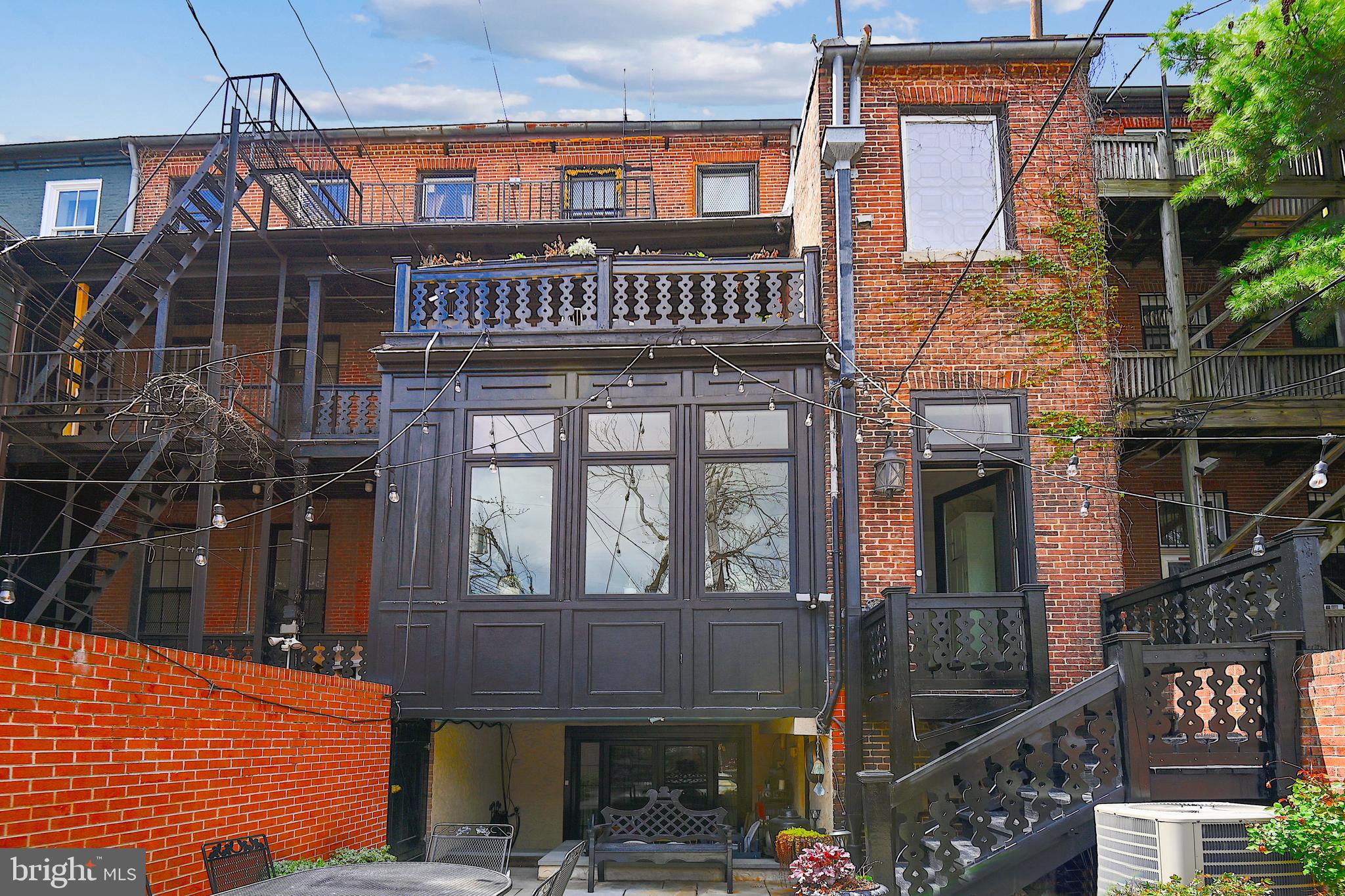 MOUNT VERNON PLACE HISTORIC DISTRICT - Residential