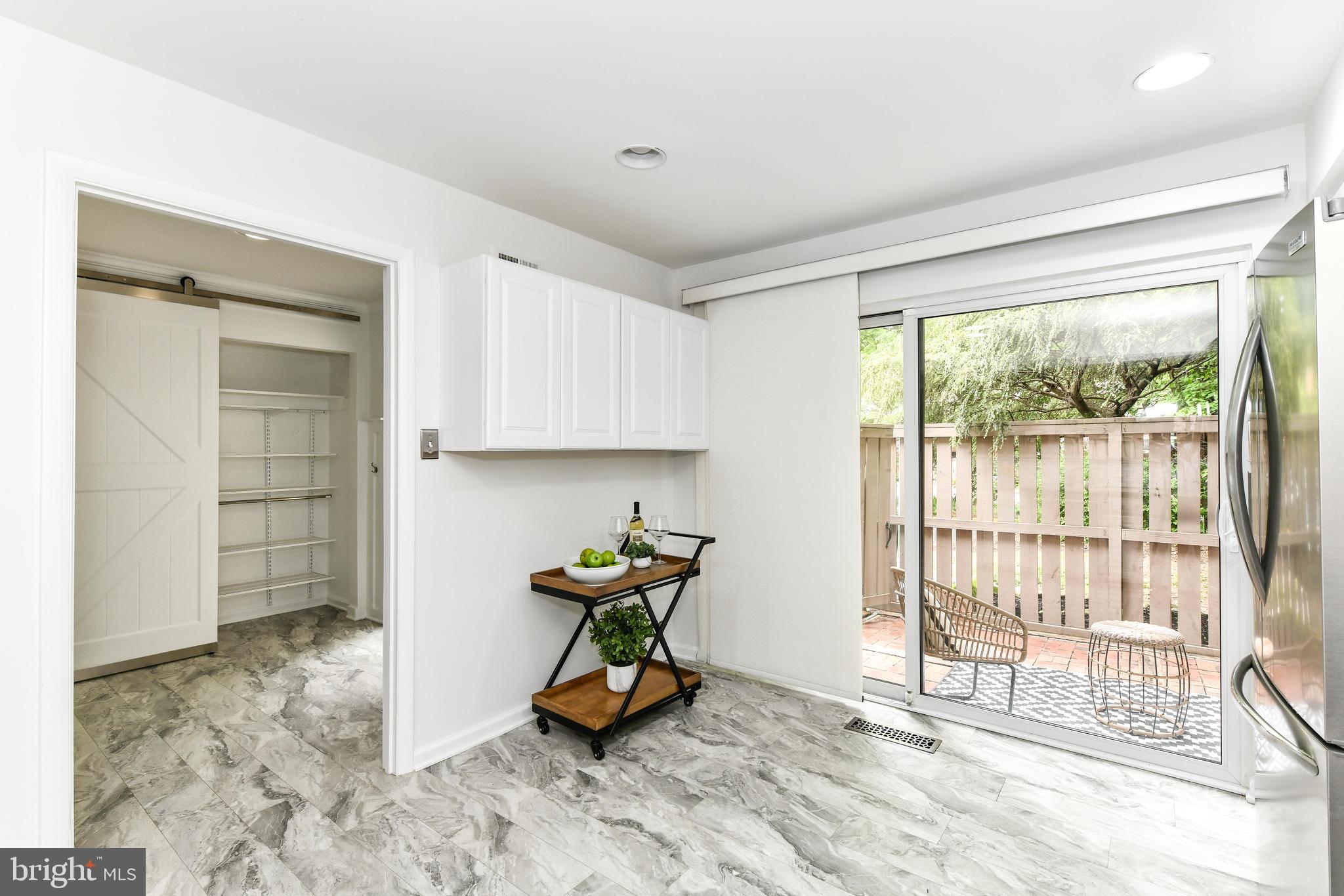 RESTON - Residential