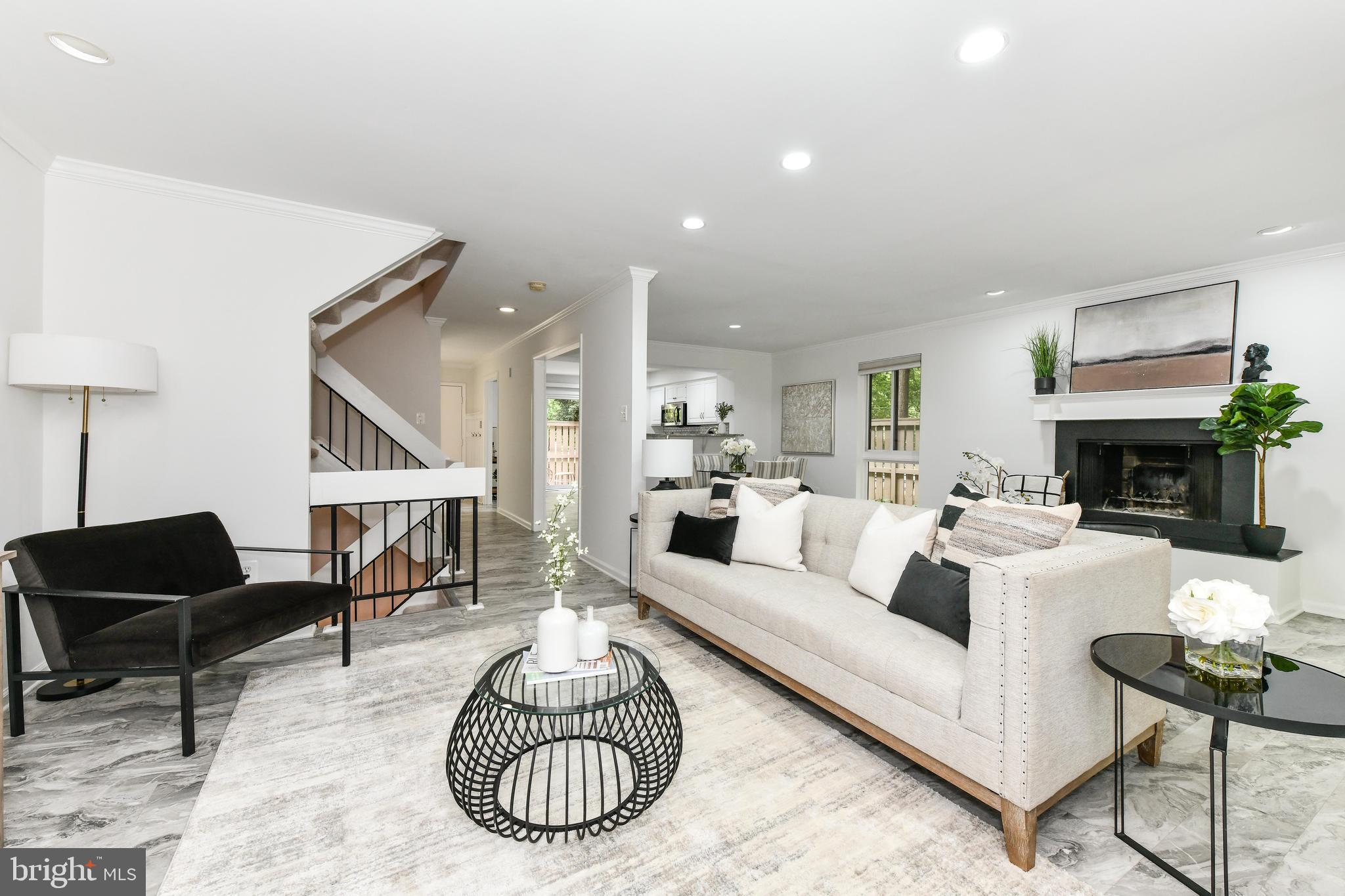 RESTON - Residential