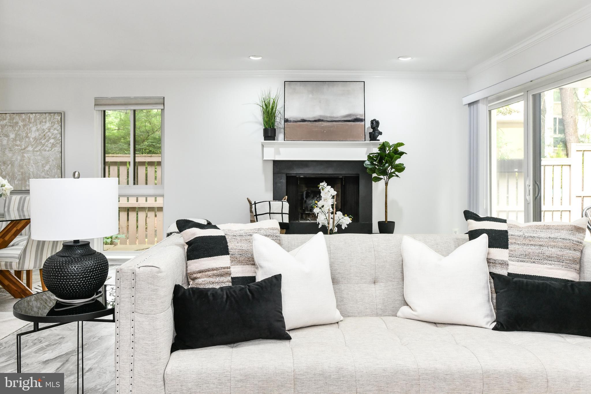 RESTON - Residential
