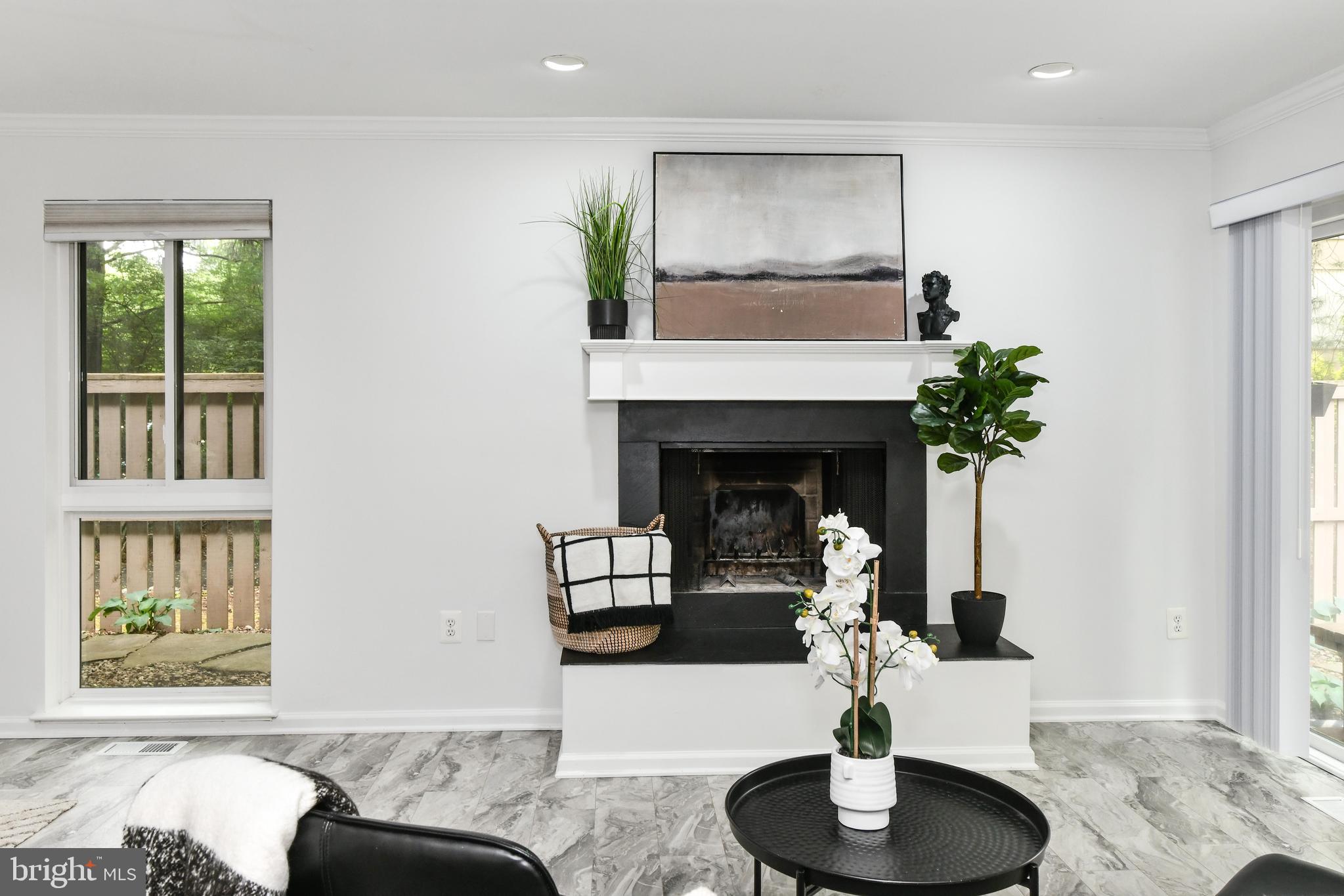 RESTON - Residential