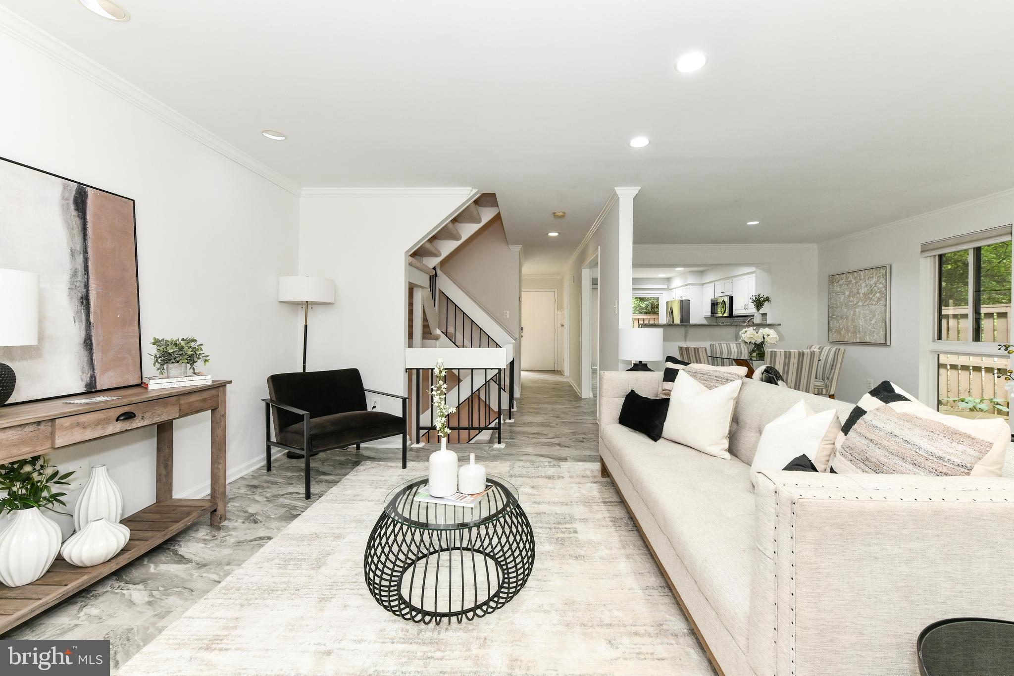 RESTON - Residential