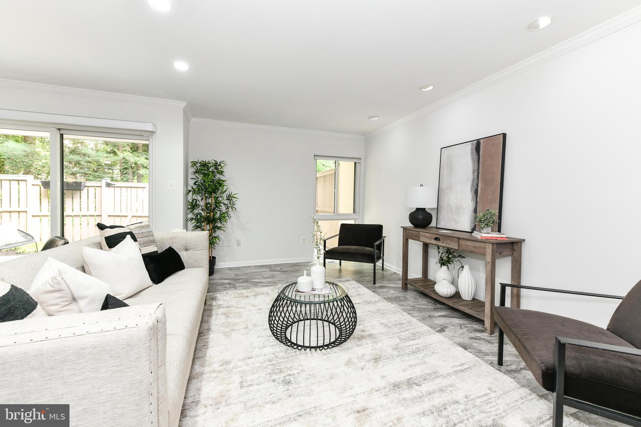 RESTON - Residential