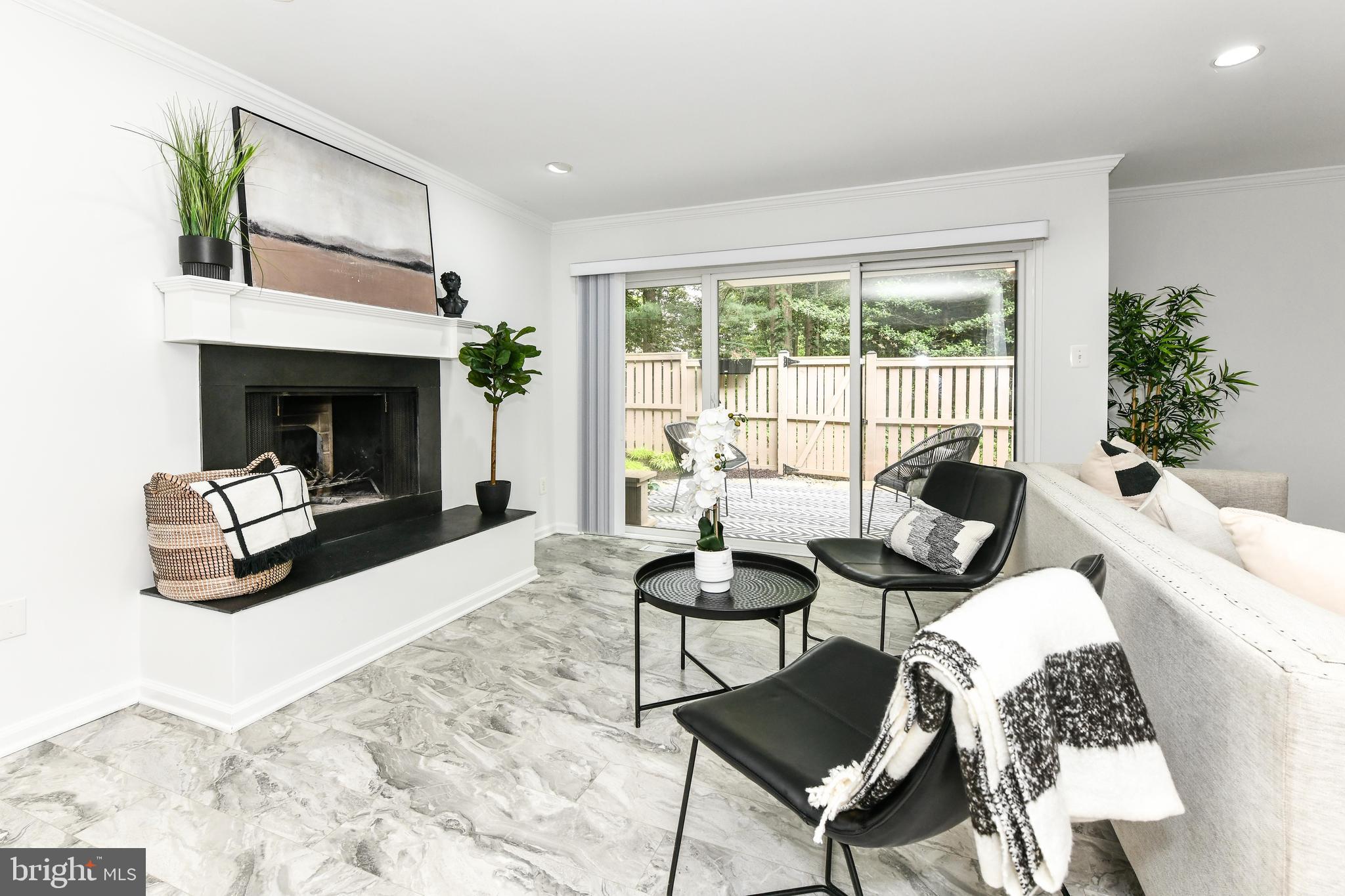 RESTON - Residential