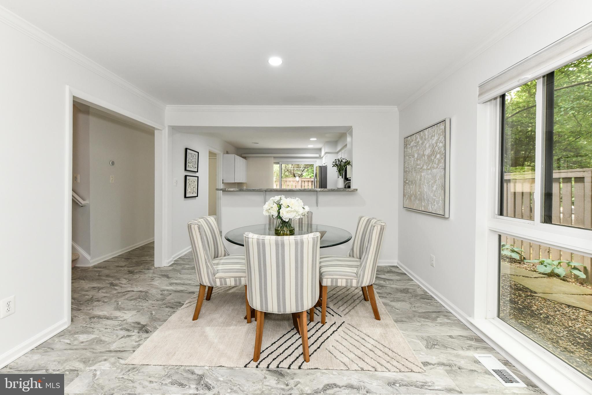 RESTON - Residential
