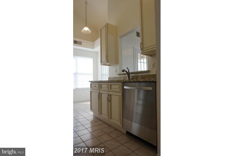 FOUNDERS WALK - Residential Lease