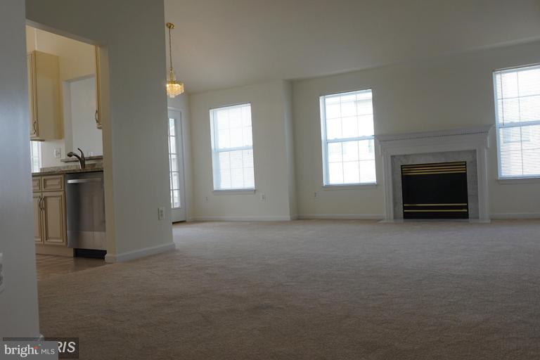 FOUNDERS WALK - Residential Lease