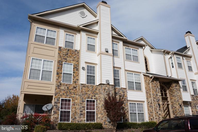 FOUNDERS WALK - Residential Lease