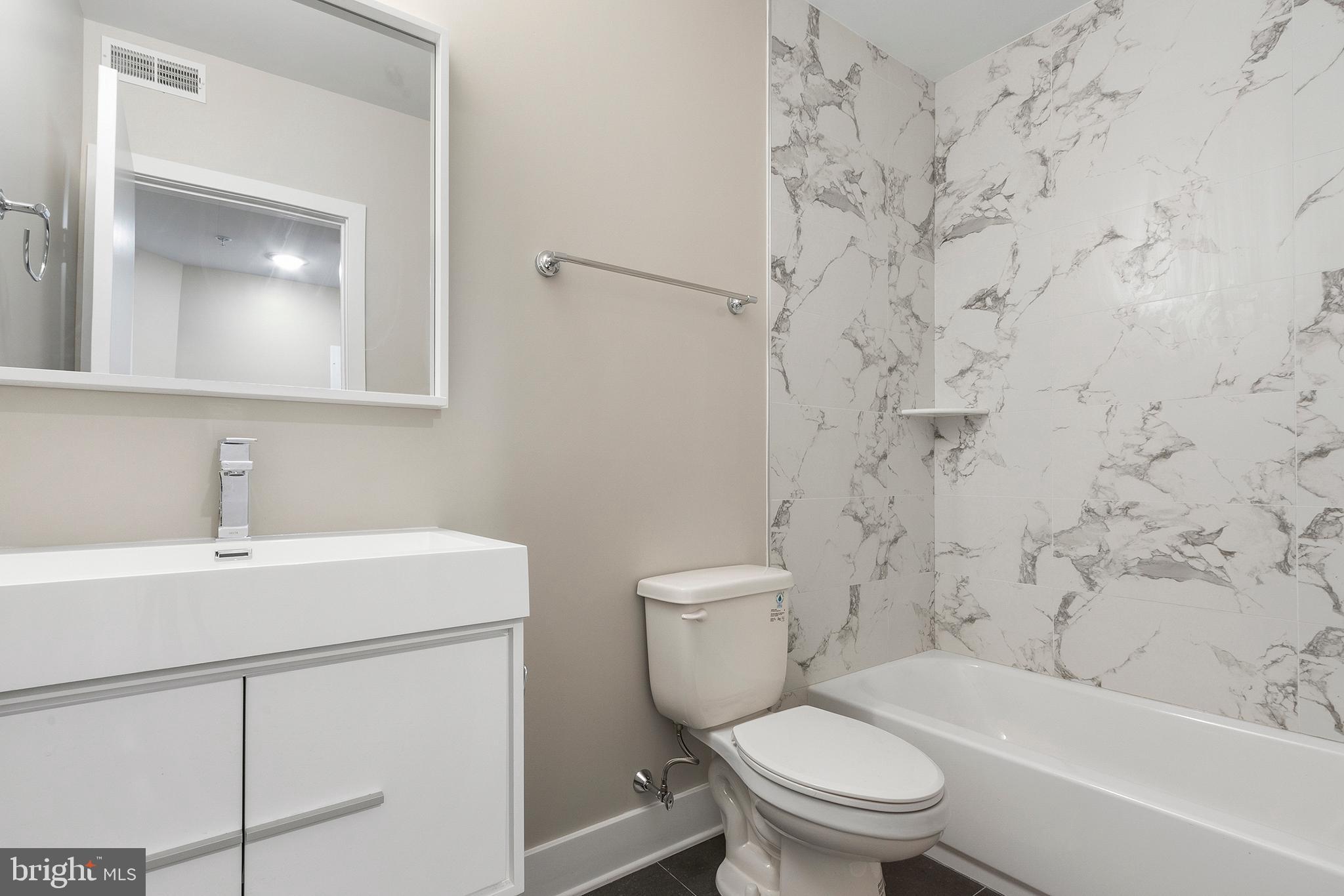 GRADUATE HOSPITAL - Residential Lease