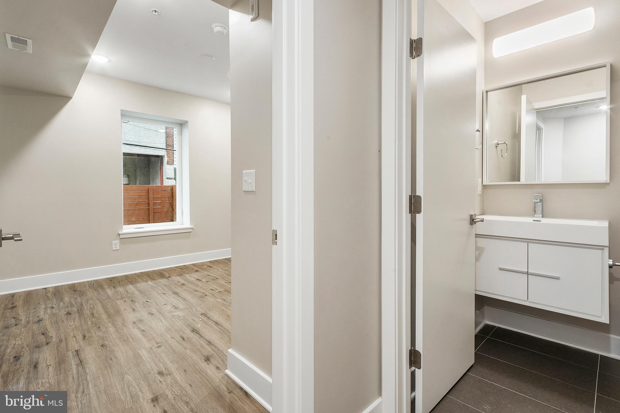 GRADUATE HOSPITAL - Residential Lease