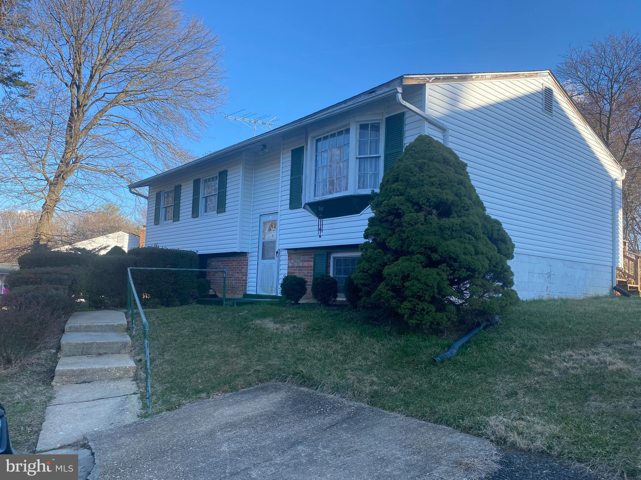 FAIRMONT - Residential