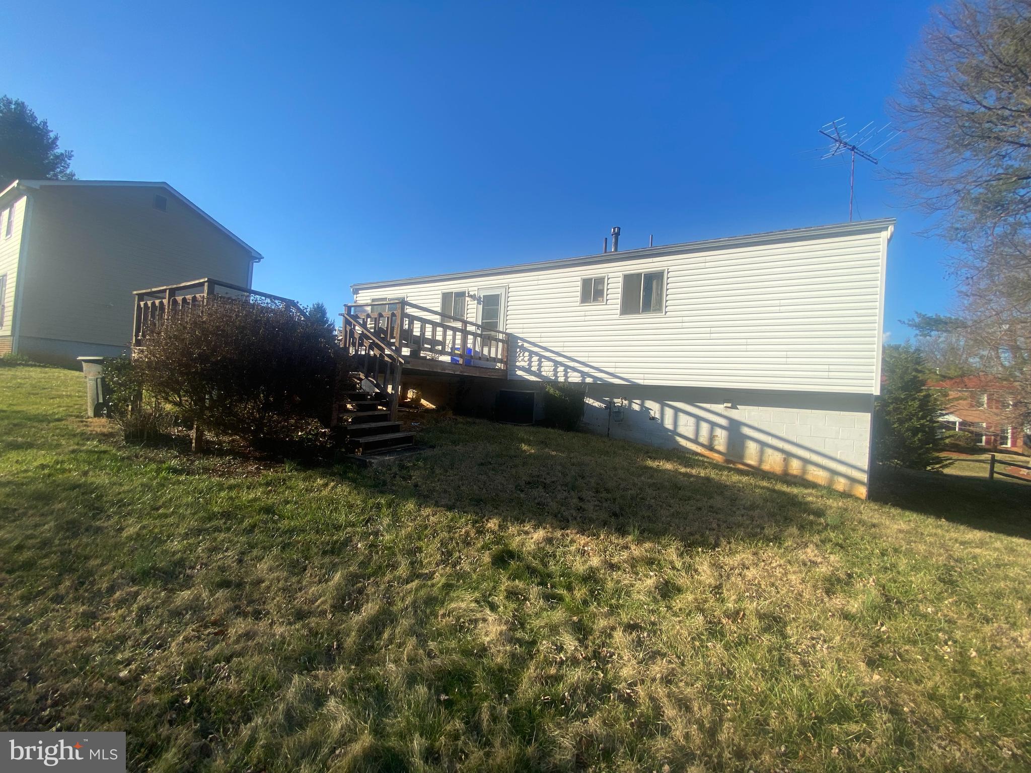 FAIRMONT - Residential