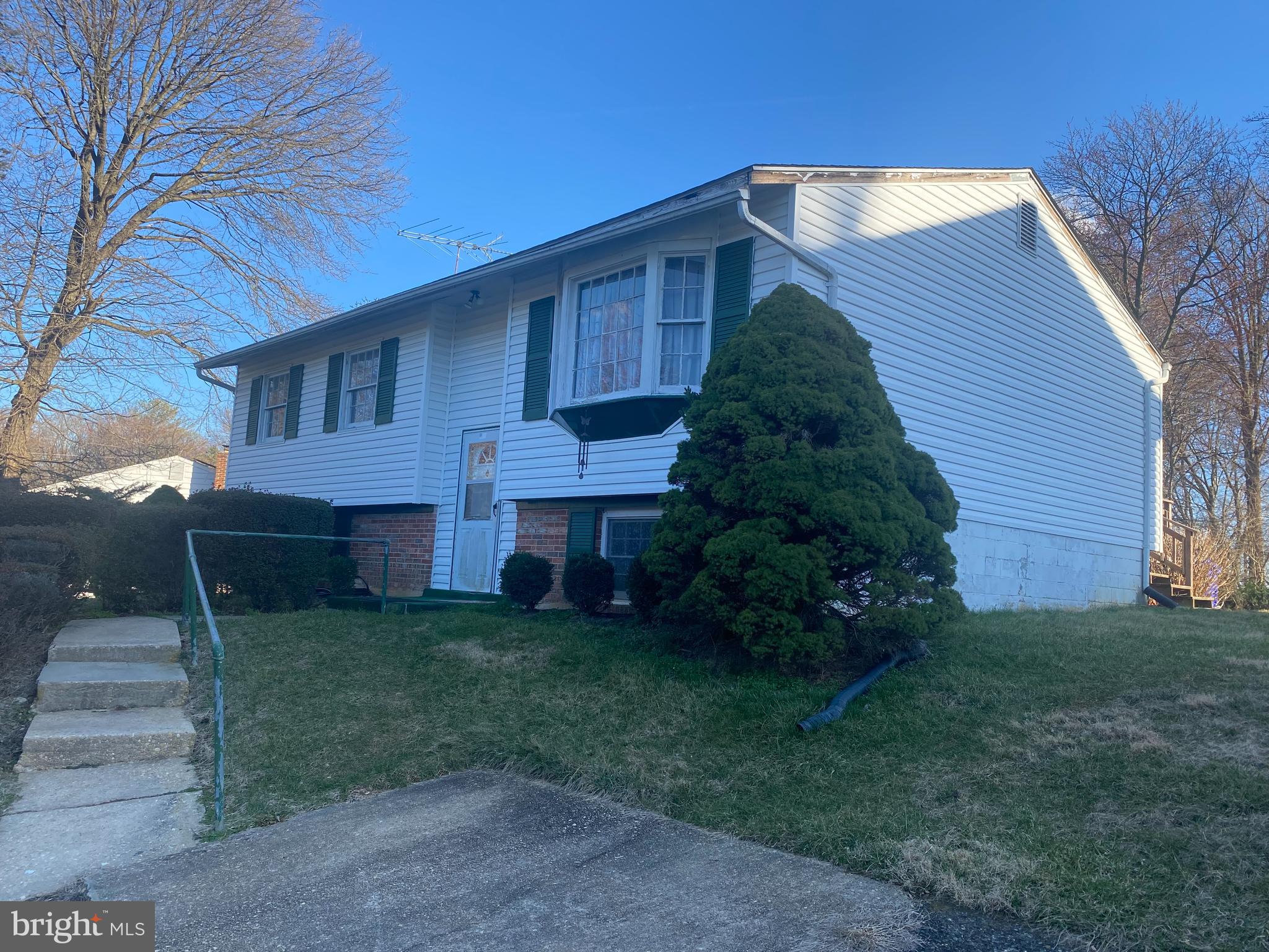 FAIRMONT - Residential