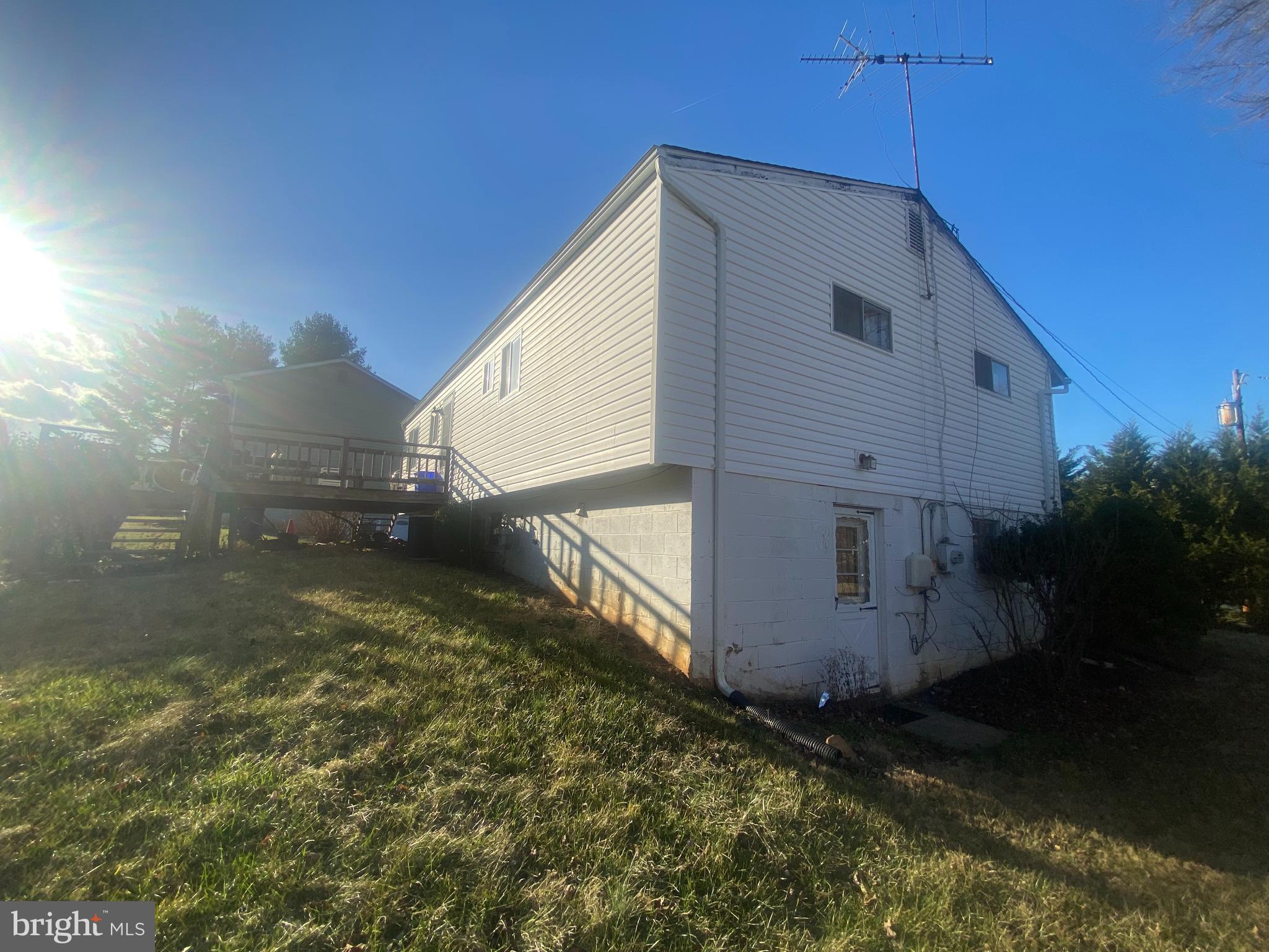 FAIRMONT - Residential