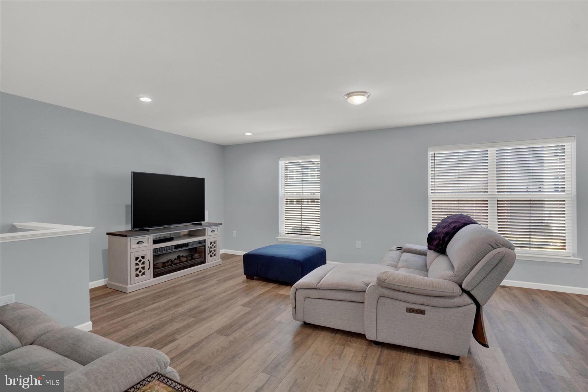 KURTZ SCHOOL VILLAS - Residential