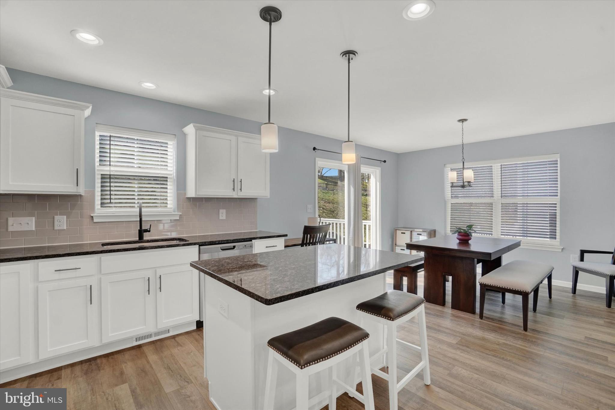 KURTZ SCHOOL VILLAS - Residential