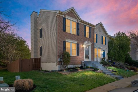 Townhouse For Sale - 2509 Orchard Knoll Way<br/> Anne Arundel County, ODENTON, MD 21113