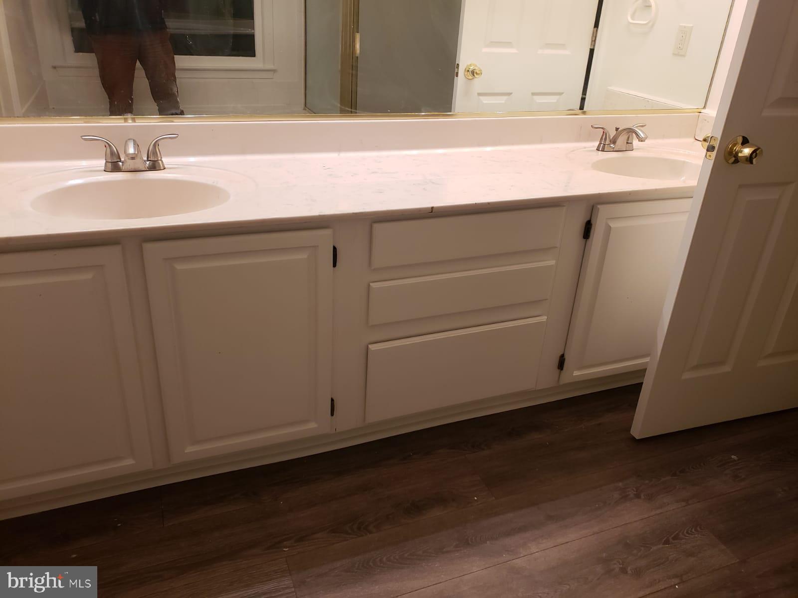 COLECHESTER VILLAGE - Residential