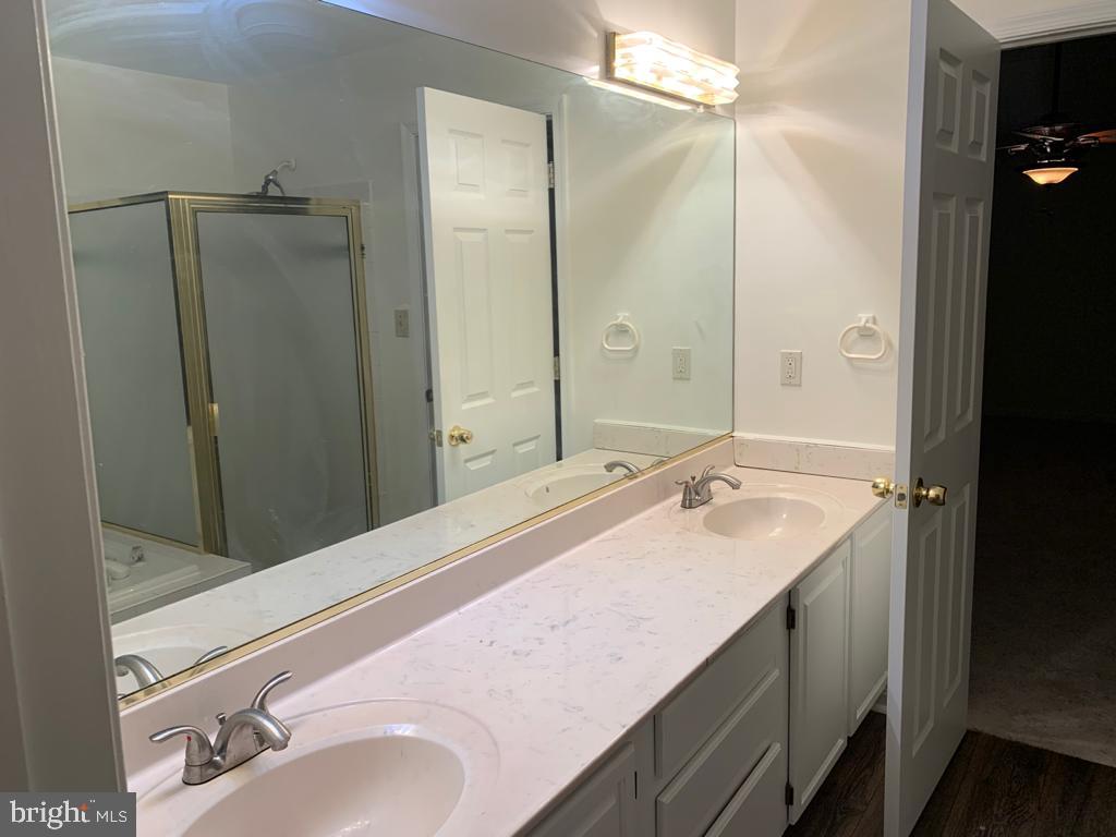 COLECHESTER VILLAGE - Residential