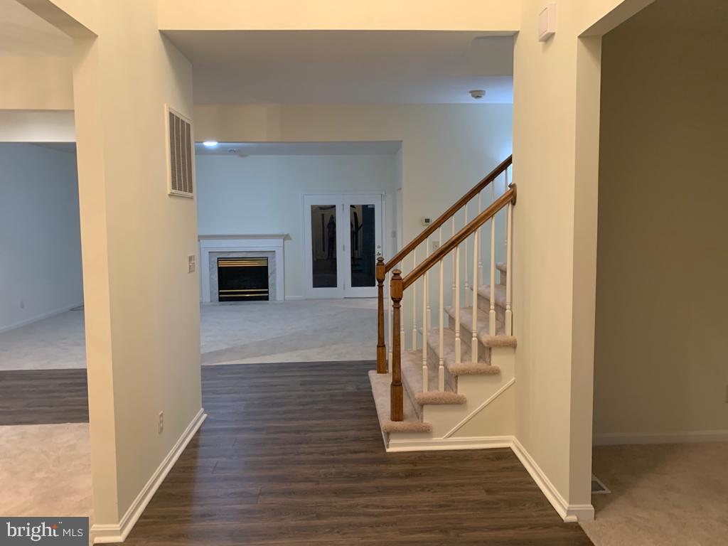 COLECHESTER VILLAGE - Residential