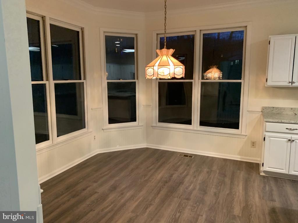 COLECHESTER VILLAGE - Residential