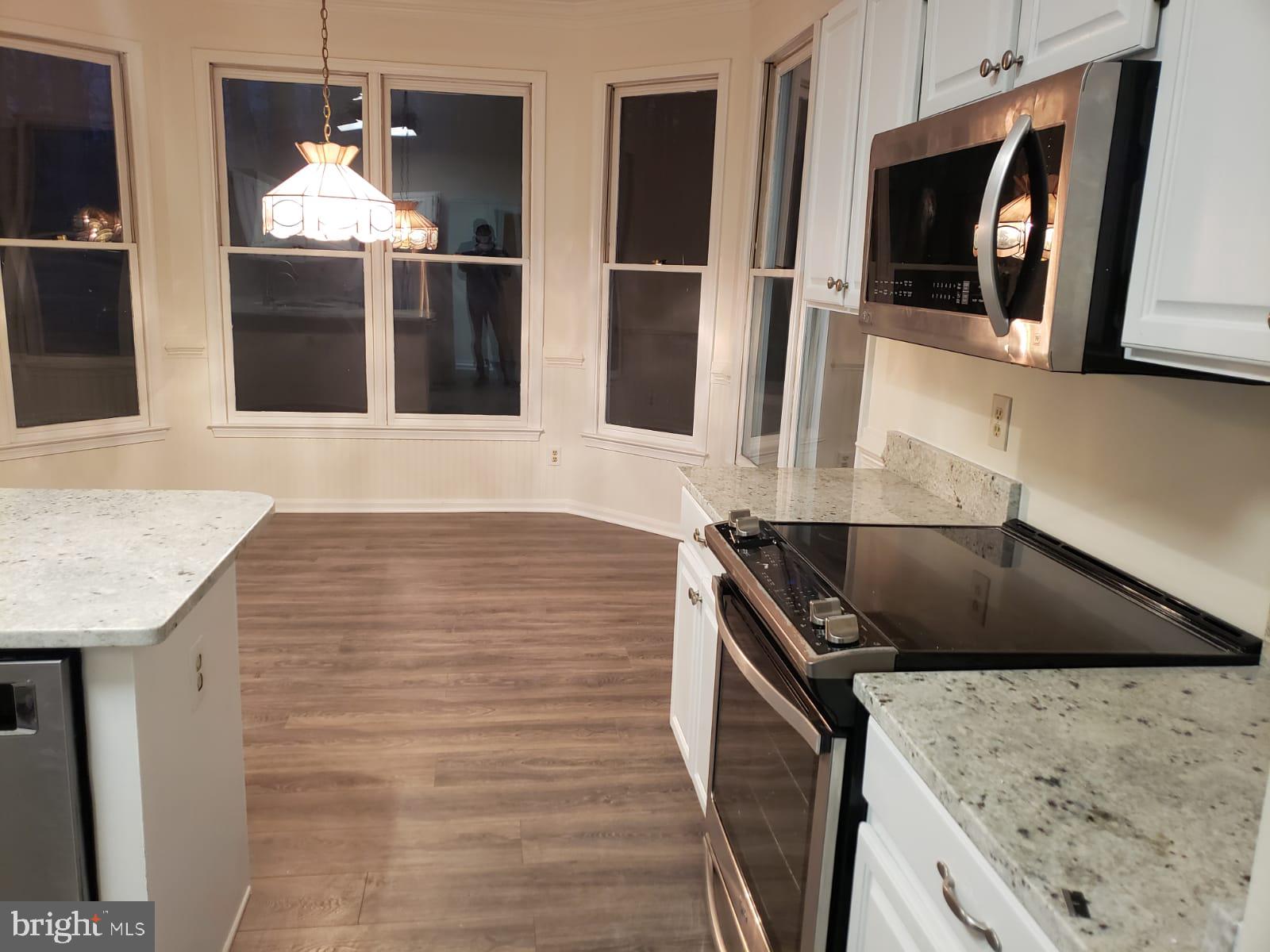 COLECHESTER VILLAGE - Residential