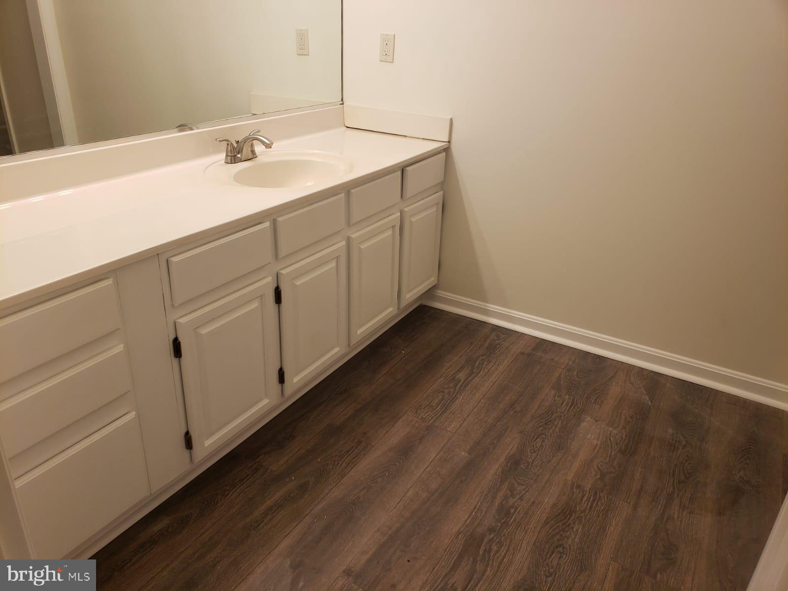 COLECHESTER VILLAGE - Residential