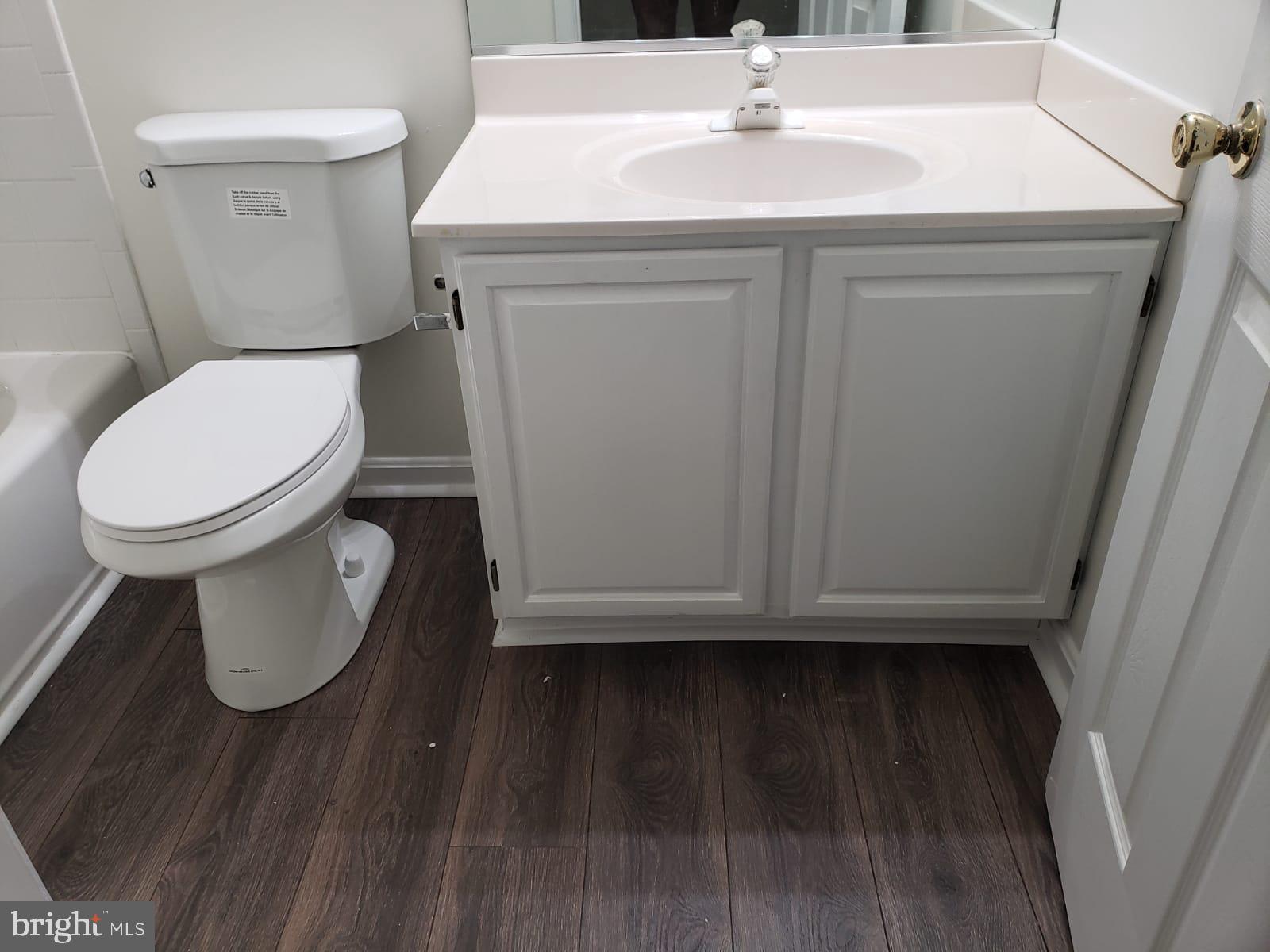 COLECHESTER VILLAGE - Residential