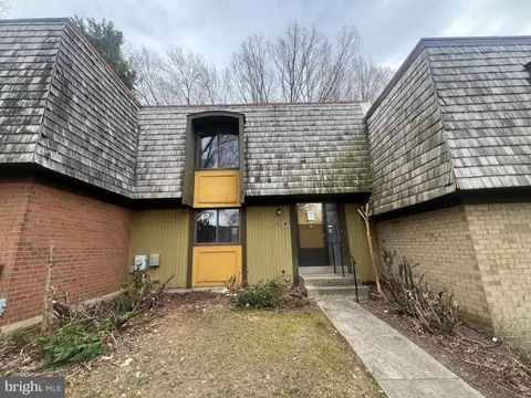 9402 Fern Hollow Way, Montgomery Village, MD MLS: MDMC2173362